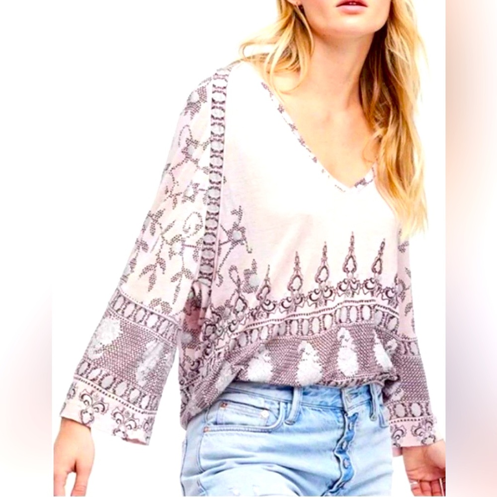 M177 // Free People Lila Medallion Print Top // EUC // L